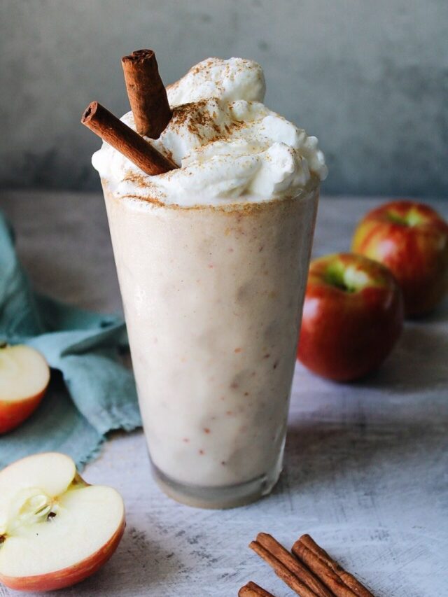 apple pie shake in a clear glass