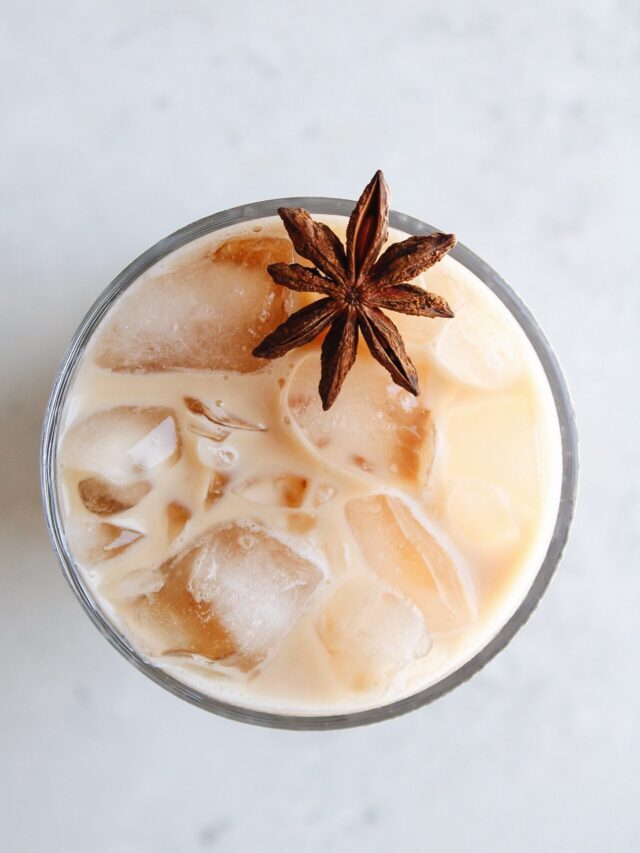 STARBUCKS ICED CHAI LATTE 
(copycat recipe)