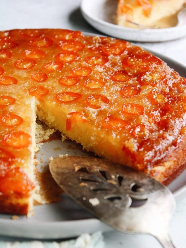 KUMQUAT UPSIDE-DOWN CAKE