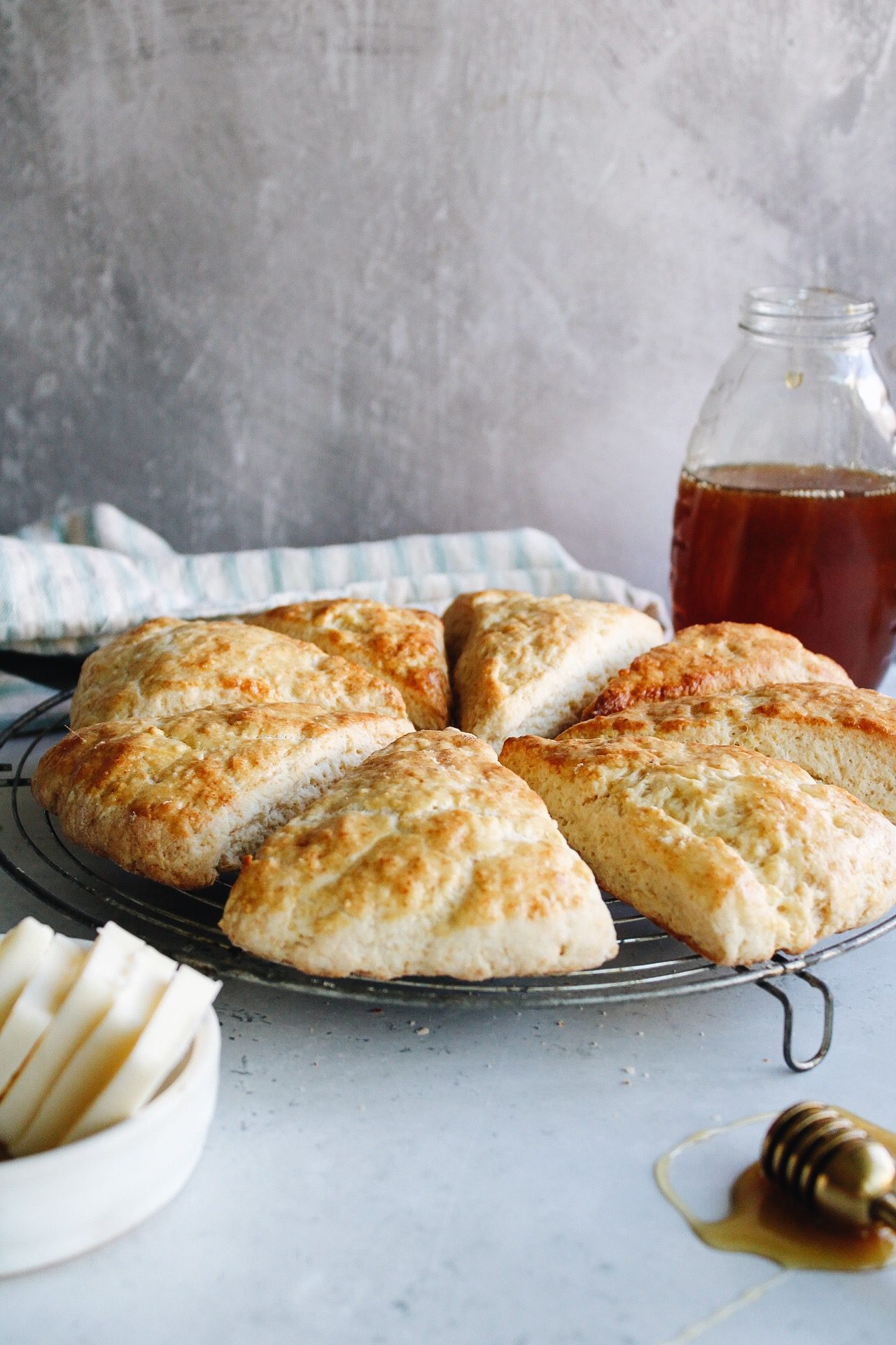 https://www.figjar.com/wp-content/uploads/2023/06/Honey-Scones.jpg