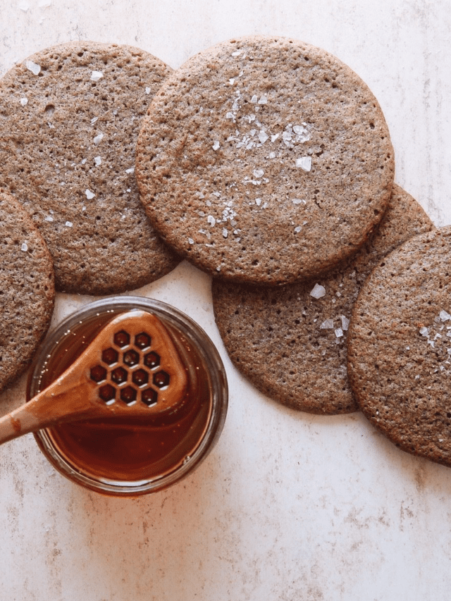 BUCKWHEAT AND HONEY COOKIES (GF)