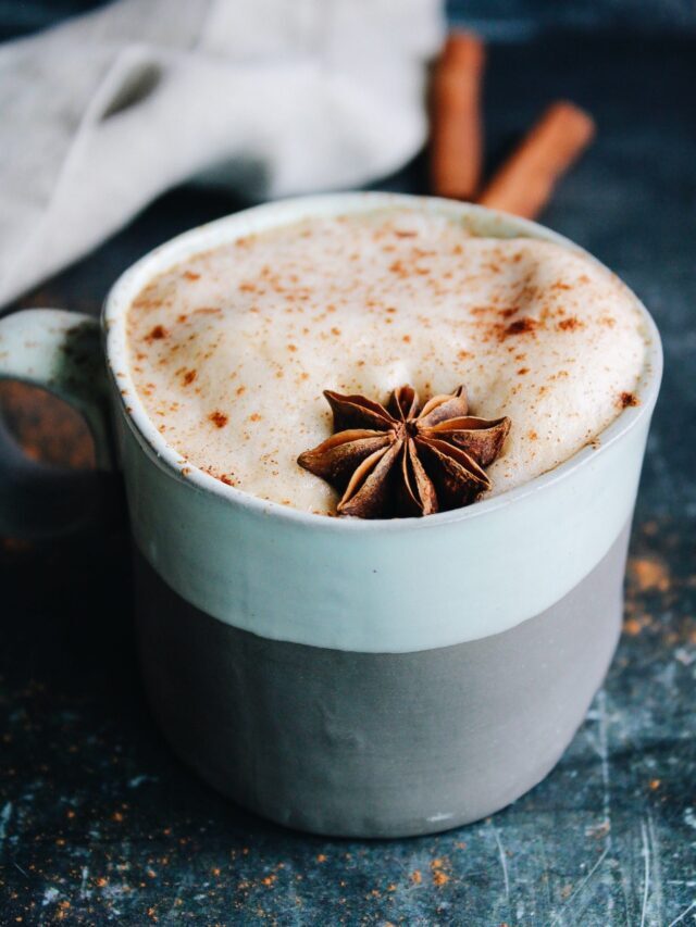 HOMEMADE PUMPKIN CHAI LATTE