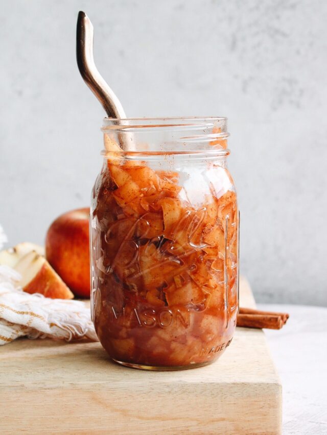 cinnamon apple compote in a glass mason jar