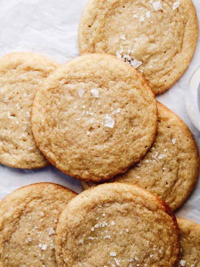 CHOCOLATE CHIPLESS COOKIES