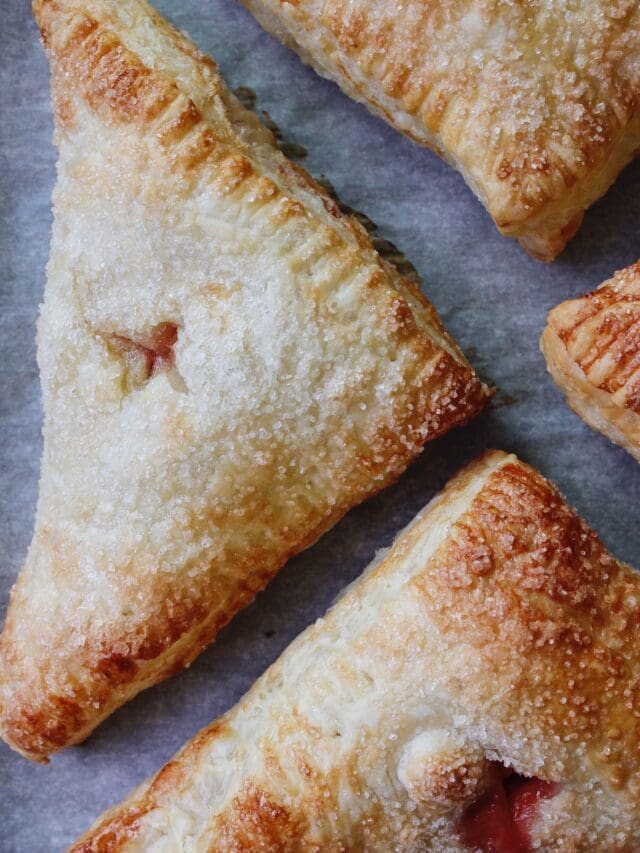 baked strawberry puff pastry turnovers