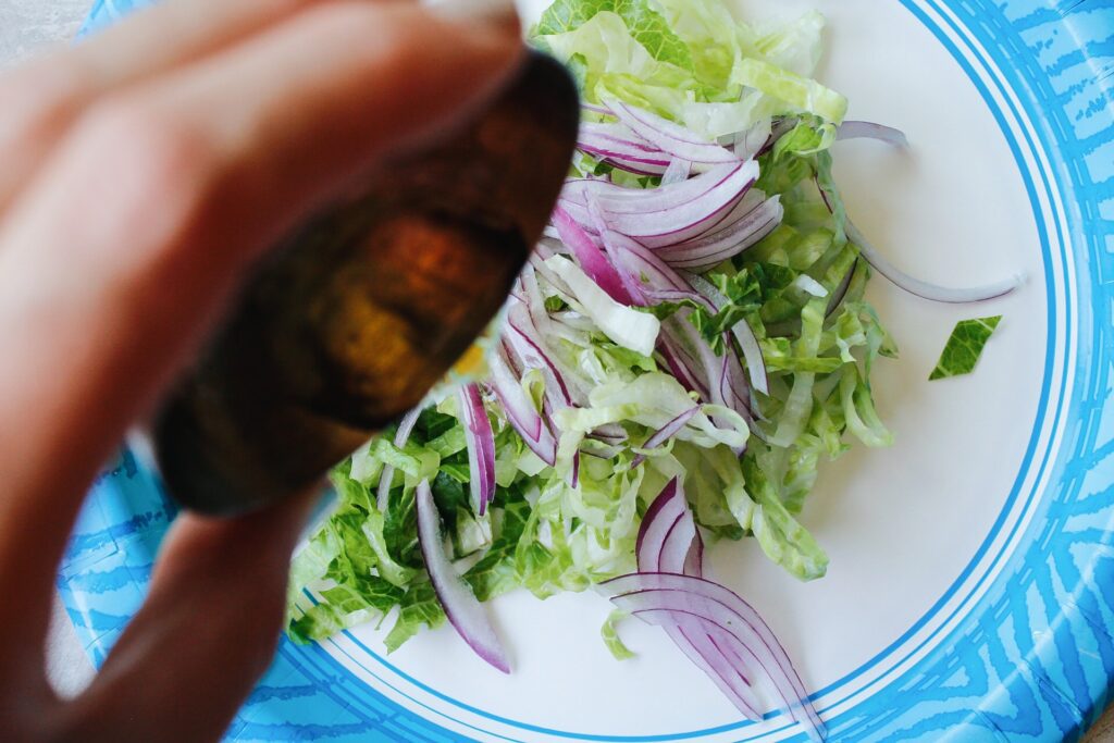 turkey pesto wraps - dressing lettuce on a wrap adds tons of flavor!