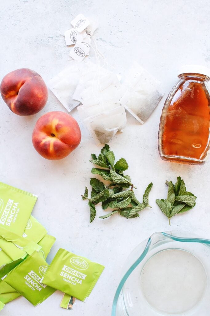 what you need to make iced peach green tea